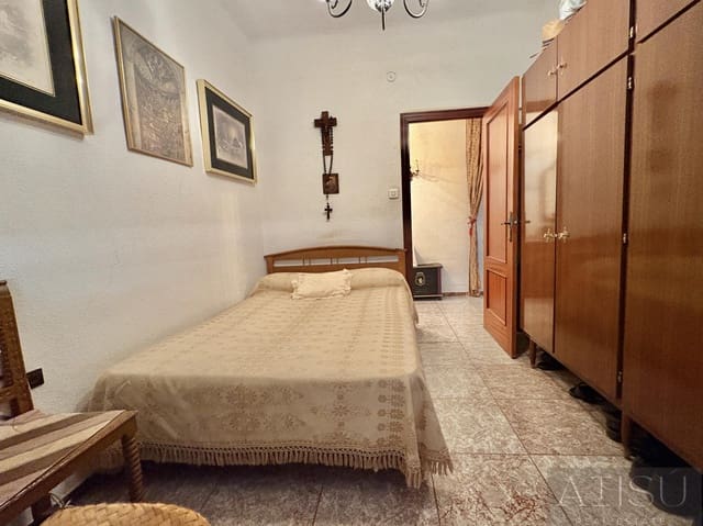 3 soverom Leilighet til salgs i Barrio del Centro, Alicante by - € 304 999 (Ref: 9990893)