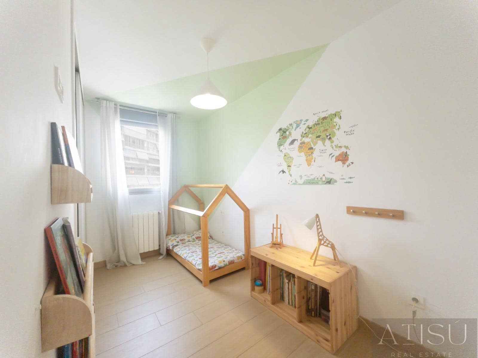 4 bedroom Flat for sale in Alicante / Alacant city with pool garage - € 750,000 (Ref: 9997781)