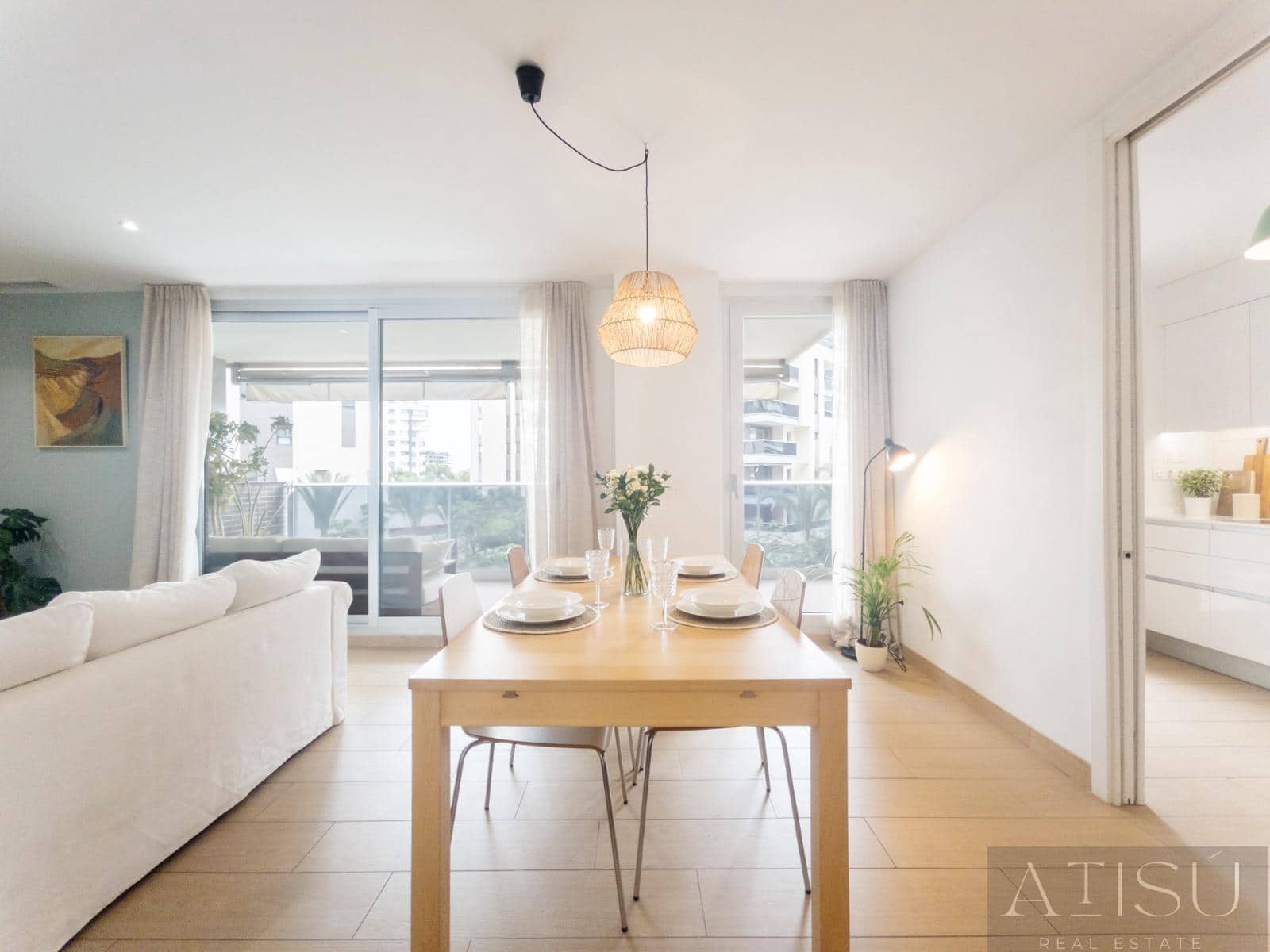 4 bedroom Flat for sale in Alicante / Alacant city with pool garage - € 750,000 (Ref: 9997781)