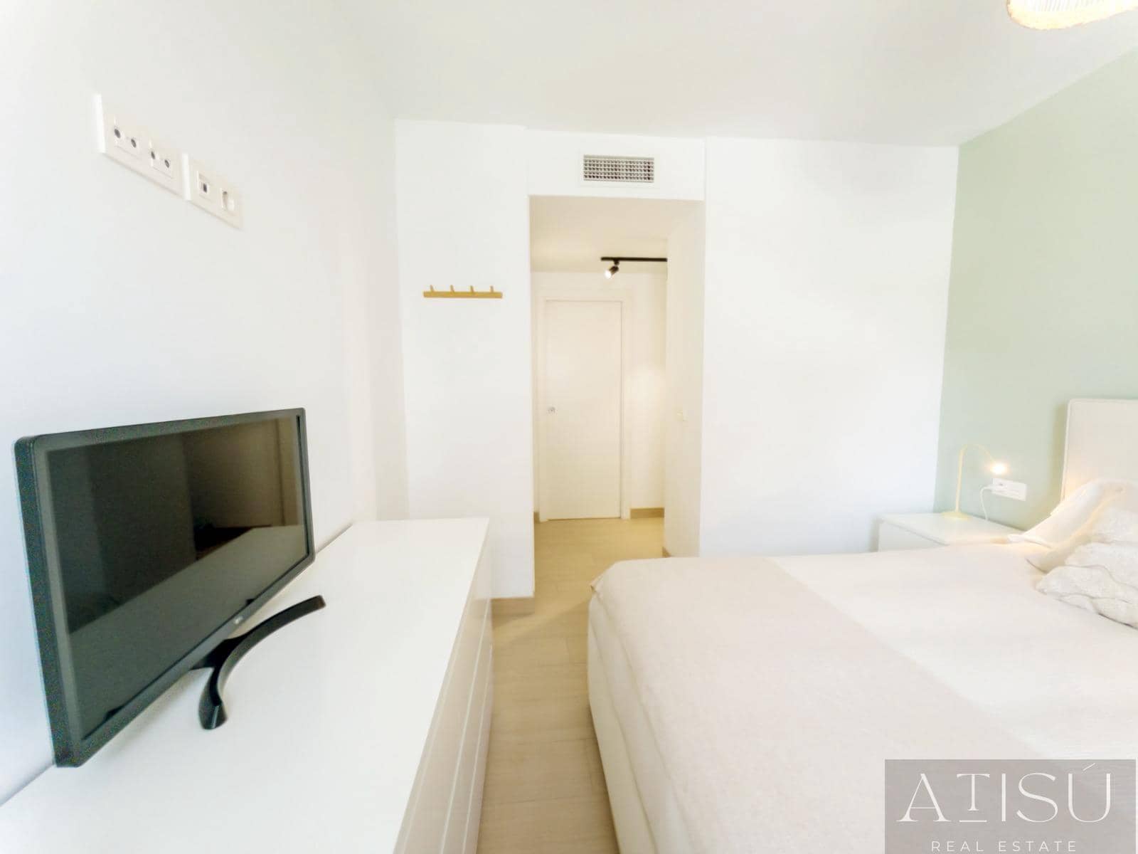 4 bedroom Flat for sale in Alicante / Alacant city with pool garage - € 750,000 (Ref: 9997781)
