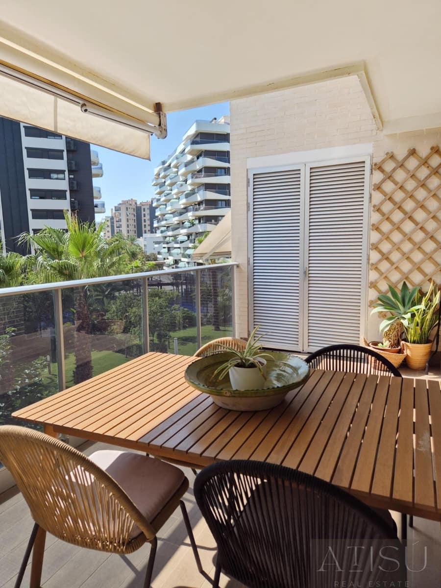 4 bedroom Flat for sale in Alicante / Alacant city with pool garage - € 750,000 (Ref: 9997781)