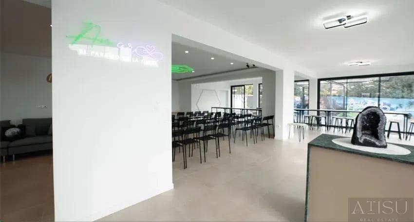 9 sypialnia Finka/Dom wiejski na sprzedaż w Busot z basenem garażem - 1 500 000 € (Ref: 9999393)