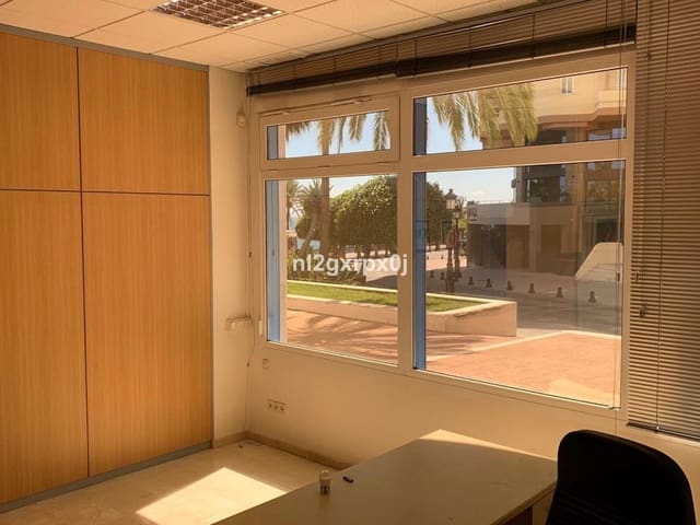2 slaapkamer Kantoor te koop in Playa Bajadilla - Puertos, Marbella - € 1.490.000 (Ref: 10130567)
