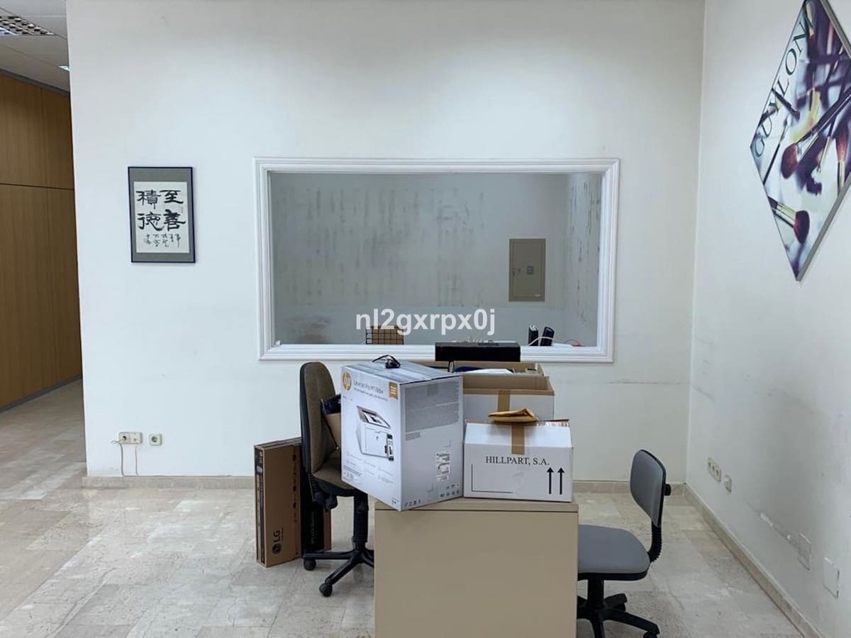 2 slaapkamer Kantoor te koop in Marbella - € 1.490.000 (Ref: 10130567)