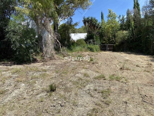 Działka budowlana na sprzedaż w Los Arqueros - Puerto del Almendro, Benahavís - 1 200 000 € (Ref: 10130568)