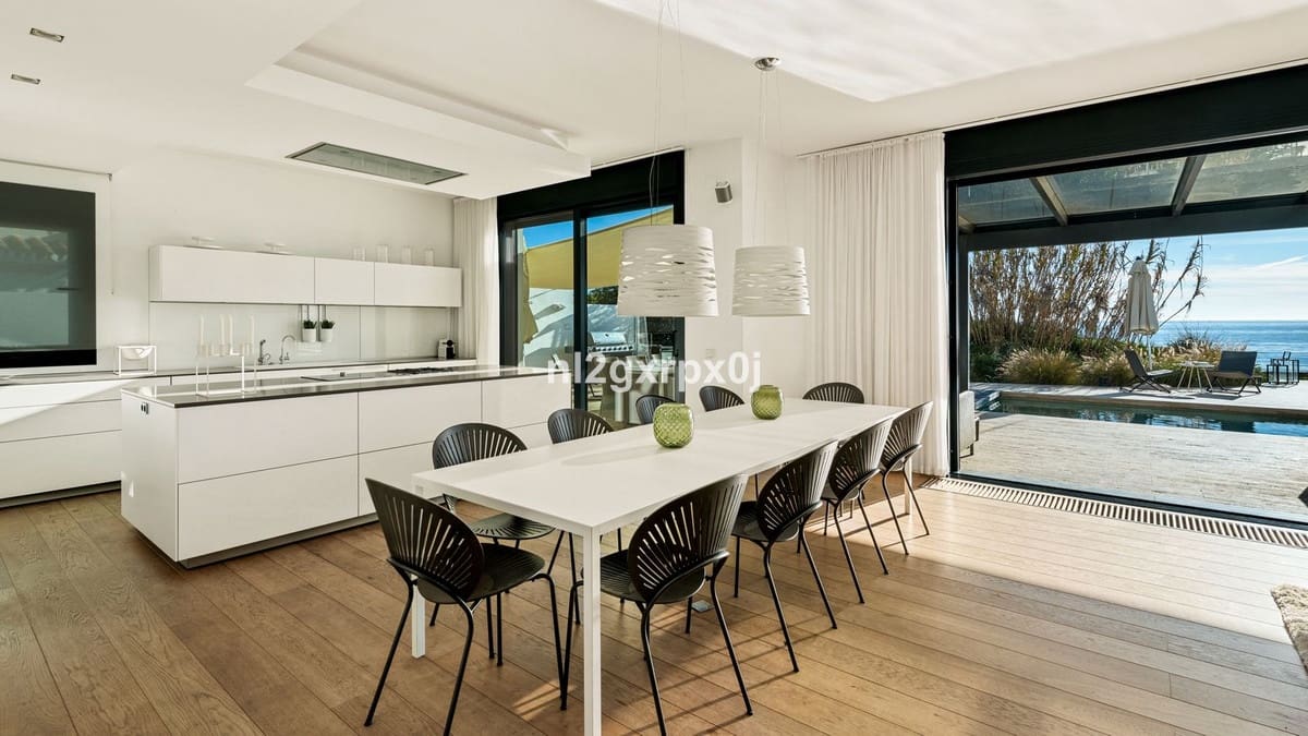 6 Zimmer Villa zu verkaufen in Costabella mit Pool Garage - 6.500.000 € (Ref: 10130569)