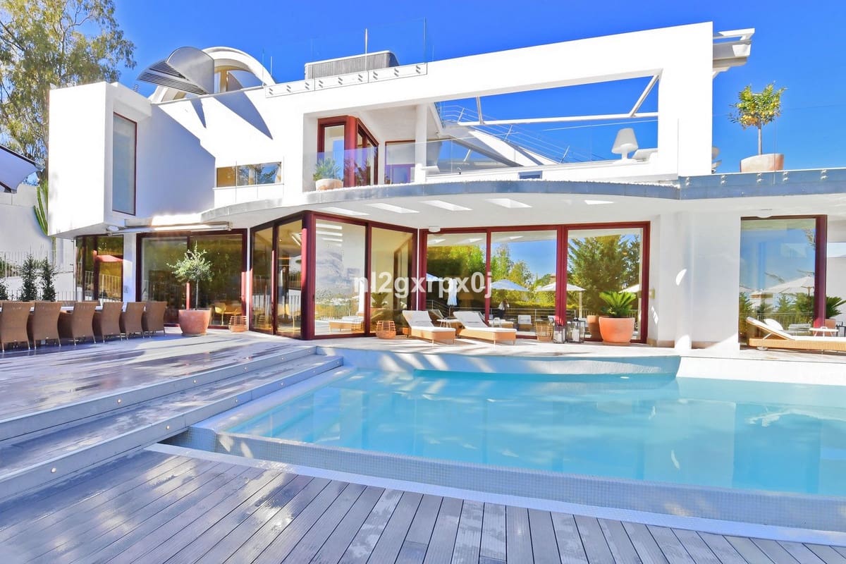 7 soveværelse Villa til salg i Nueva Andalucia med swimmingpool garage - € 4.400.000 (Ref: 10140422)