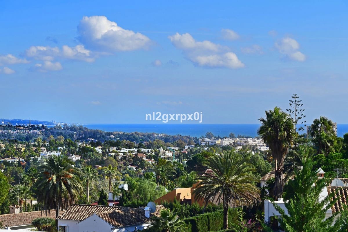 7 soveværelse Villa til salg i Nueva Andalucia med swimmingpool garage - € 4.400.000 (Ref: 10140422)