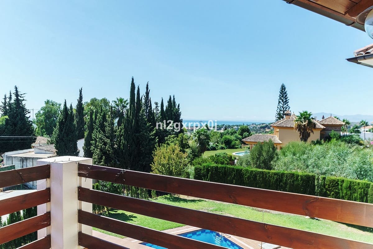 Chalet de 5 habitaciones en El Rosario en venta con piscina garaje - 2.490.000 € (Ref: 10140423)