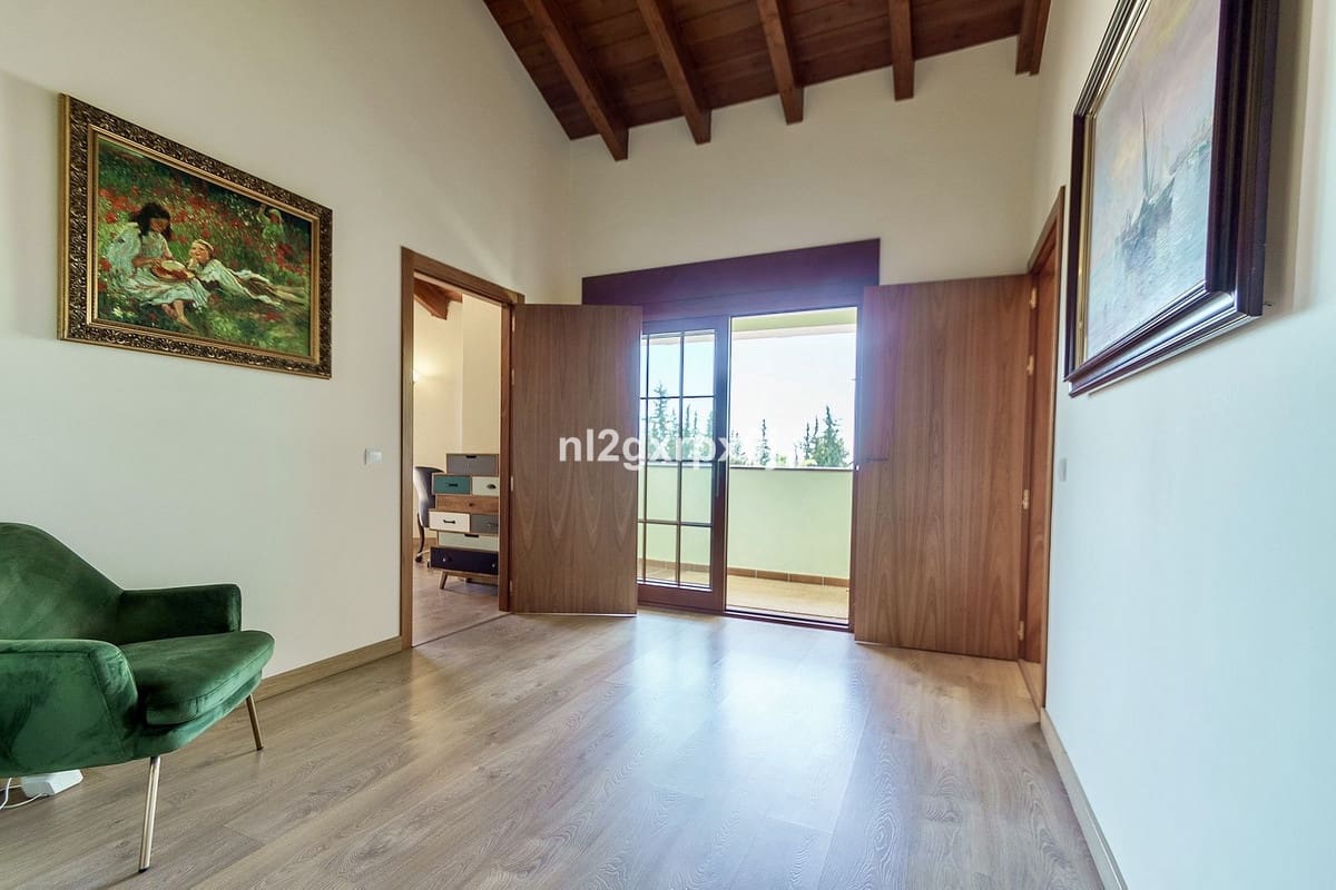 Chalet de 5 habitaciones en El Rosario en venta con piscina garaje - 2.490.000 € (Ref: 10140423)