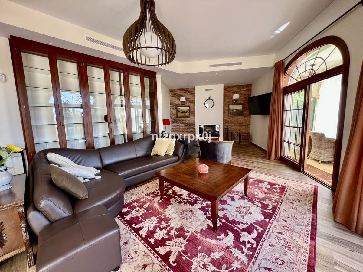 Chalet de 5 habitaciones en El Rosario en venta con piscina garaje - 2.490.000 € (Ref: 10140423)