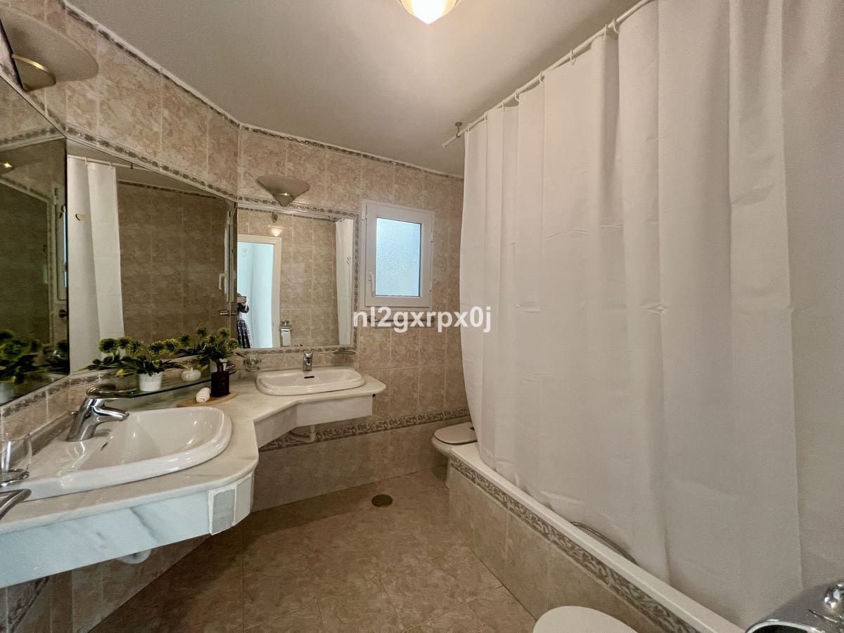 3 Zimmer Villa zu verkaufen in La Reserva mit Pool Garage - 1.195.000 € (Ref: 10140426)