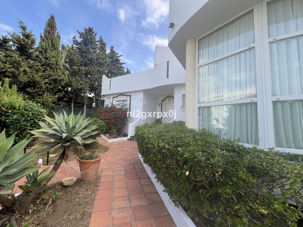 3 Zimmer Villa zu verkaufen in La Reserva mit Pool Garage - 1.195.000 € (Ref: 10140426)