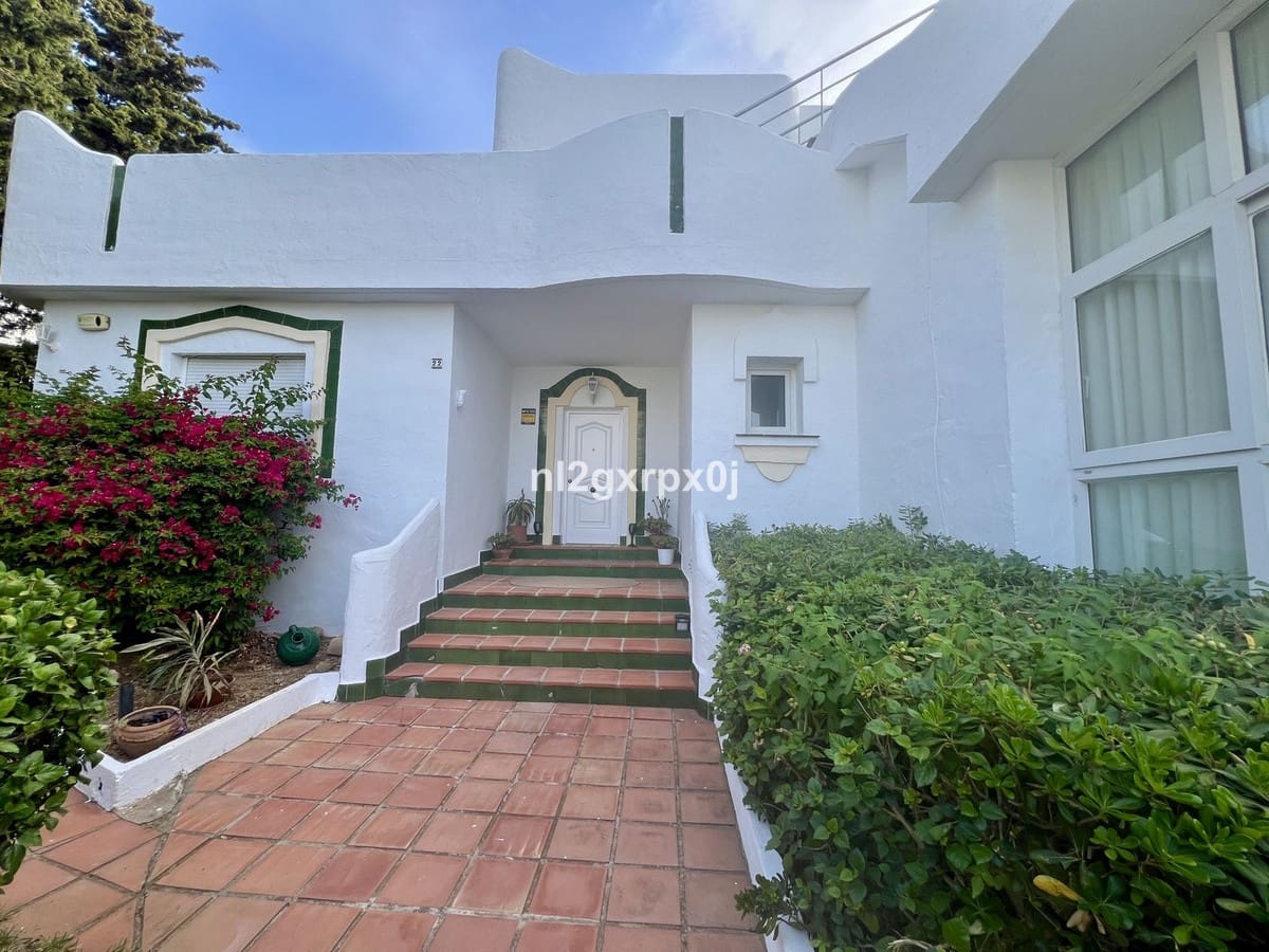 3 Zimmer Villa zu verkaufen in La Reserva mit Pool Garage - 1.195.000 € (Ref: 10140426)