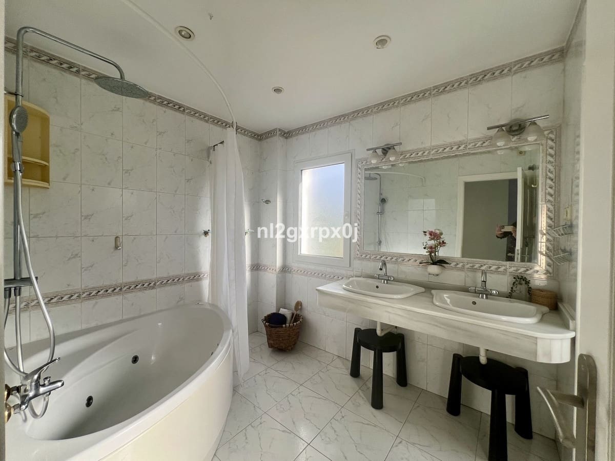 3 Zimmer Villa zu verkaufen in La Reserva mit Pool Garage - 1.195.000 € (Ref: 10140426)
