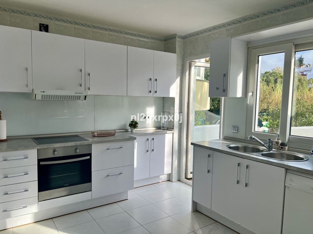 3 Zimmer Villa zu verkaufen in La Reserva mit Pool Garage - 1.195.000 € (Ref: 10140426)