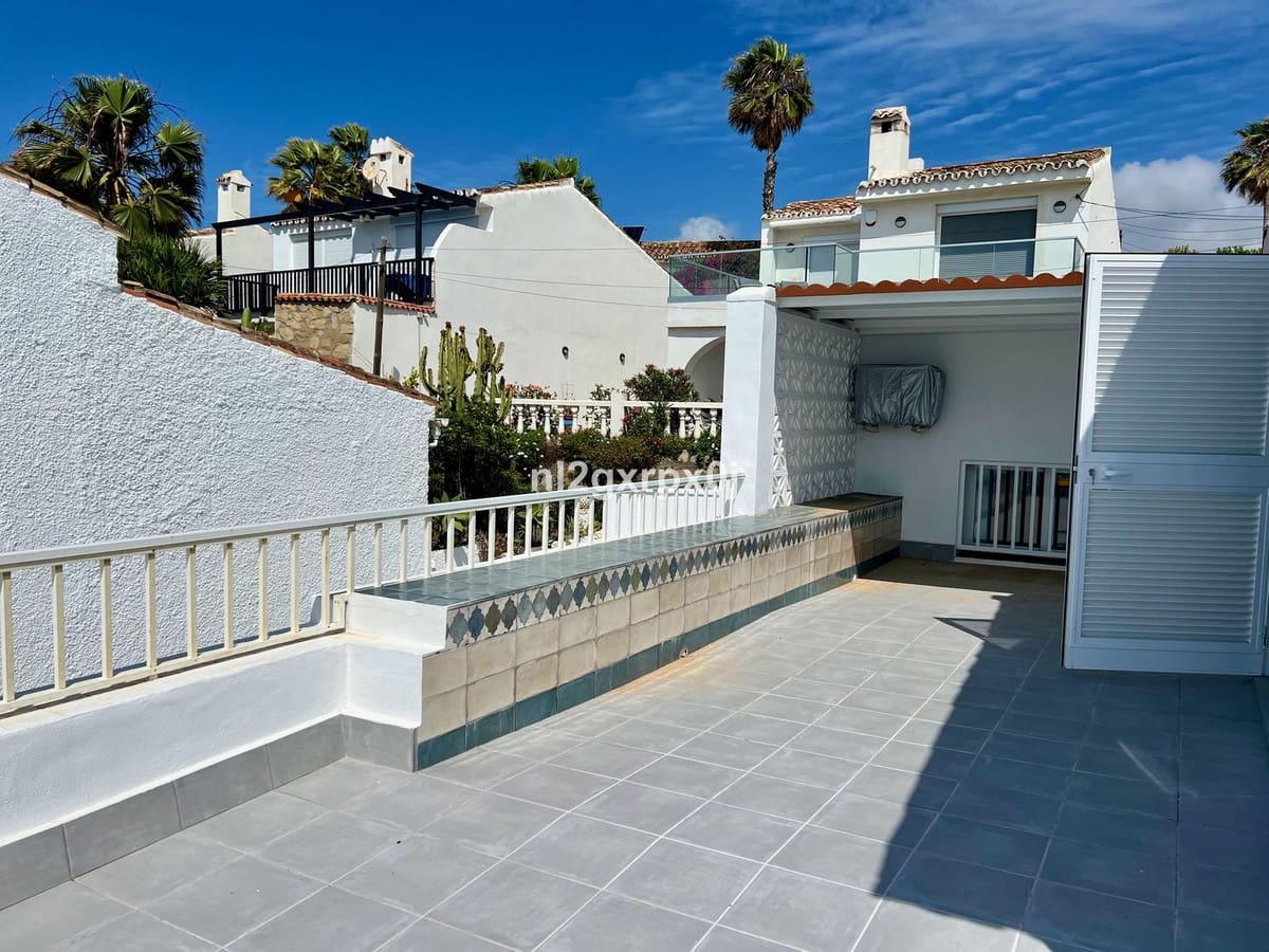 3 camera da letto Villa da affittare in Estepona con piscina - 3.600 € (Rif: 10175514)