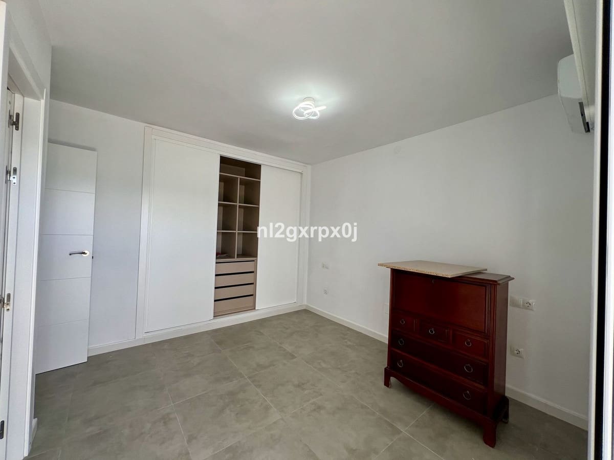 3 camera da letto Villa da affittare in Estepona con piscina - 3.600 € (Rif: 10175514)