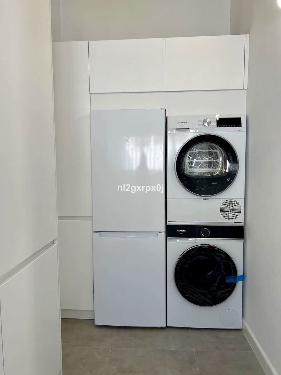 3 camera da letto Villa da affittare in Estepona con piscina - 3.600 € (Rif: 10175514)