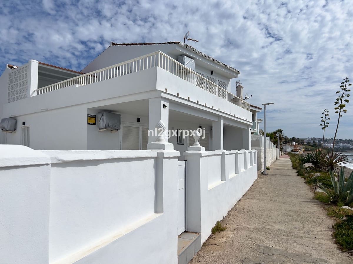 3 camera da letto Villa da affittare in Estepona con piscina - 3.600 € (Rif: 10175514)