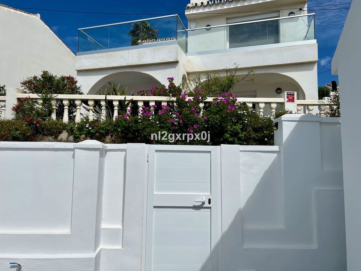 3 camera da letto Villa da affittare in Estepona con piscina - 3.600 € (Rif: 10183547)
