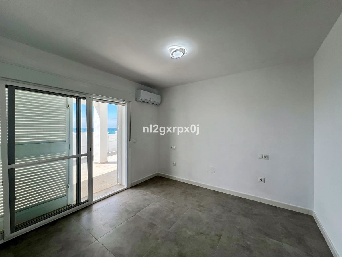 3 camera da letto Villa da affittare in Estepona con piscina - 3.600 € (Rif: 10183547)