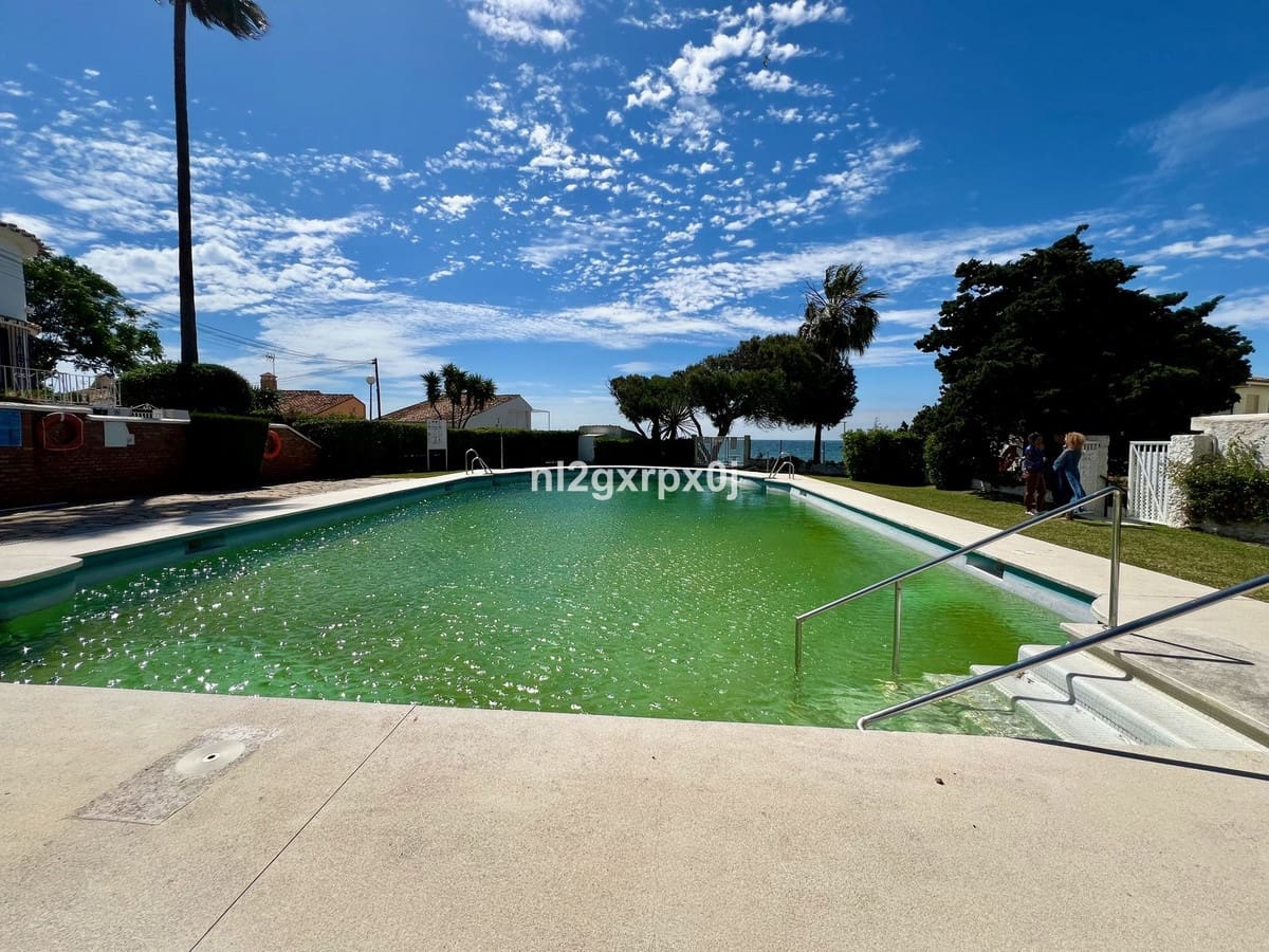 3 camera da letto Villa da affittare in Estepona con piscina - 3.600 € (Rif: 10183547)