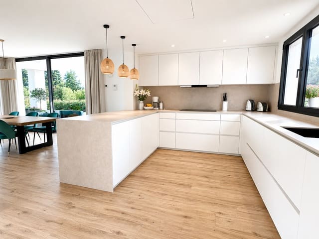 4 chambre Villa/Maison à vendre à Sa Pobla avec piscine garage - 2 290 000 € (Ref: 9891016)