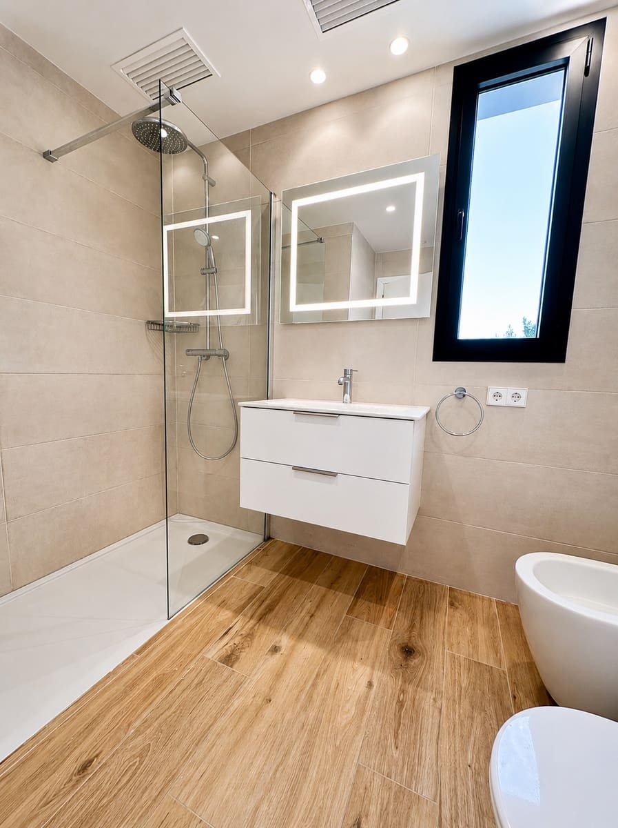 4 bedroom Villa for sale in Sa Pobla with pool garage - € 2,150,000 (Ref: 9891016)