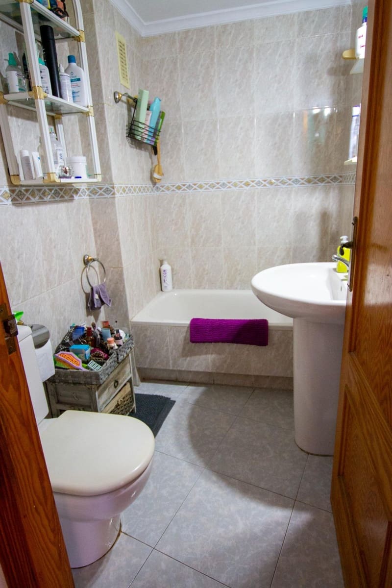 3 bedroom Flat for sale in Aguilas with garage - € 299,900 (Ref: 10006336)