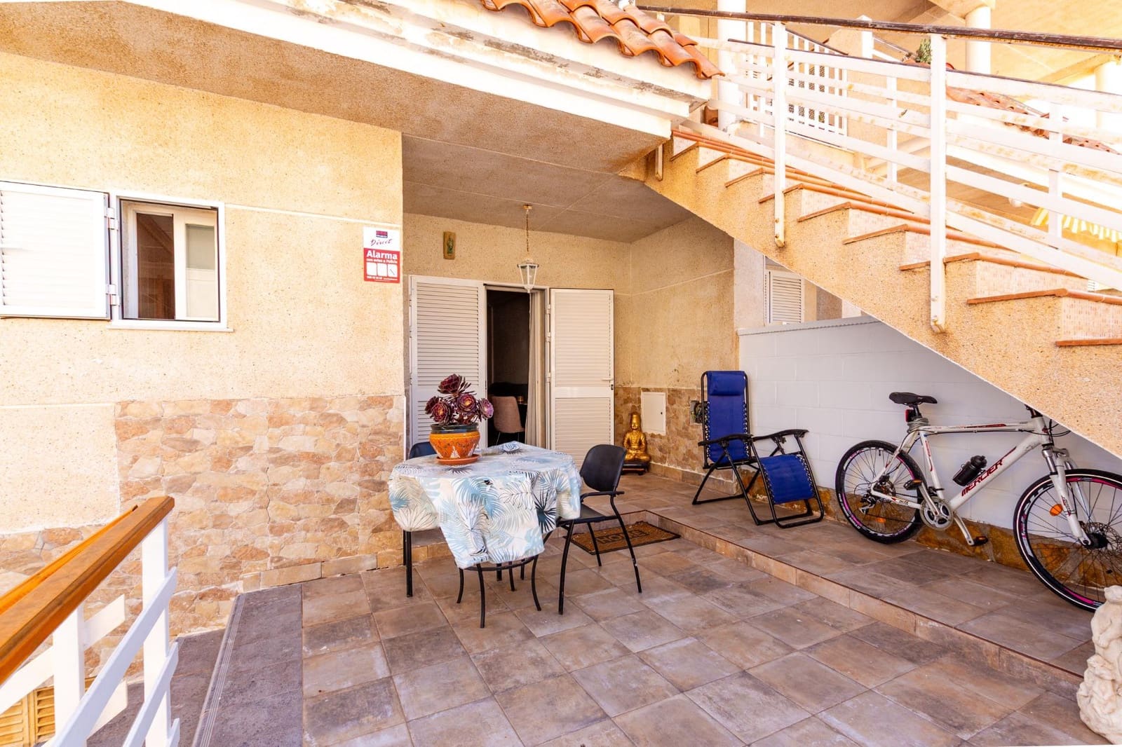 3 soveværelse Byhus til salg i Aguilas med swimmingpool garage - € 170.000 (Ref: 10006342)
