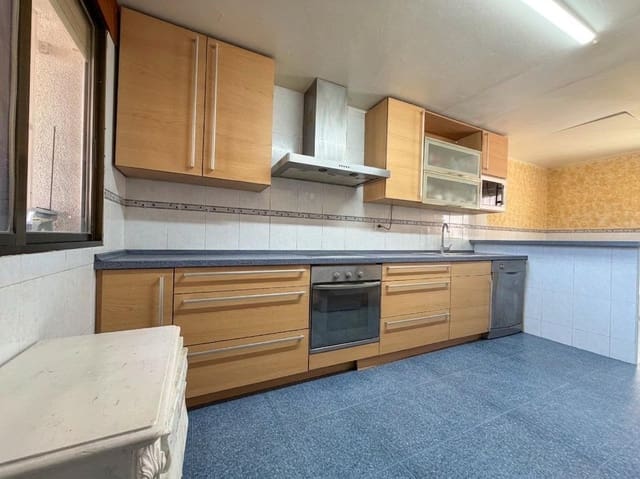 4 bedroom Apartment for sale in Aguilas - € 285,000 (Ref: 10017553)