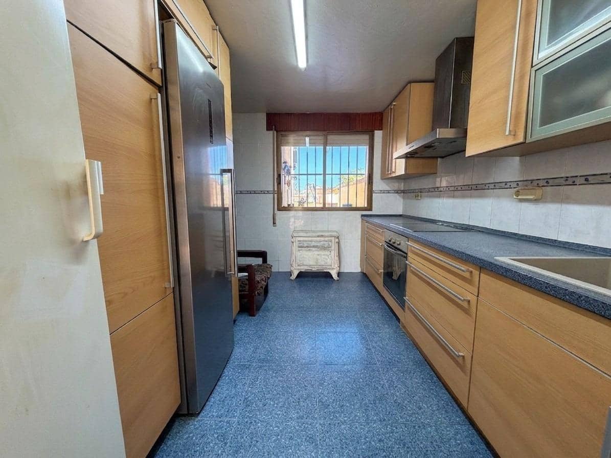 4 bedroom Apartment for sale in Aguilas - € 285,000 (Ref: 10017553)