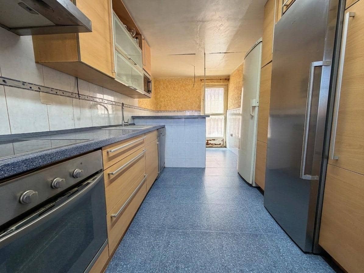 4 bedroom Apartment for sale in Aguilas - € 285,000 (Ref: 10017553)