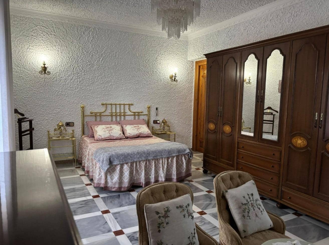 10 camera da letto Villa in vendita in Cullar con piscina garage - 249.900 € (Rif: 10041171)