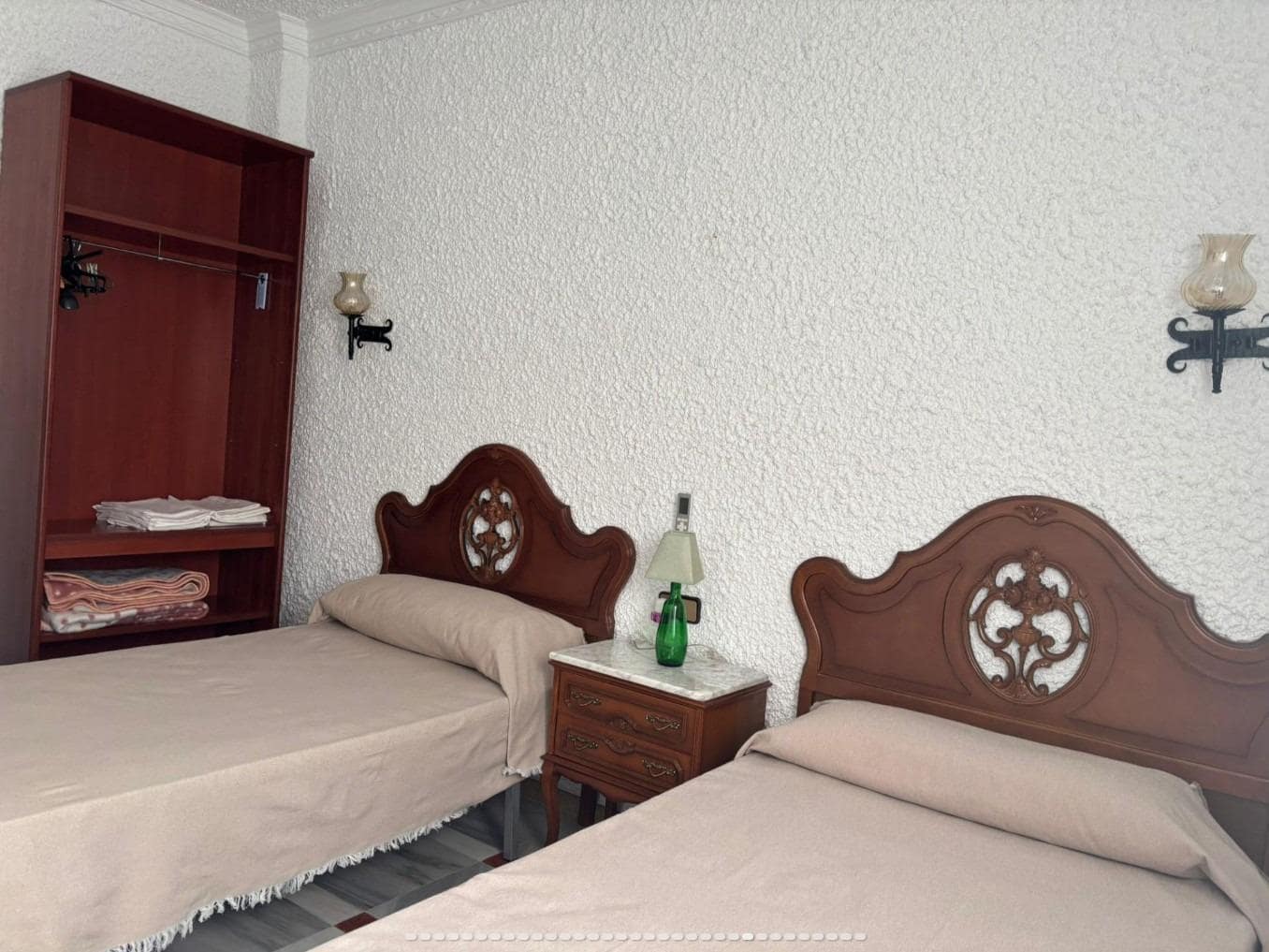 10 camera da letto Villa in vendita in Cullar con piscina garage - 249.900 € (Rif: 10041171)