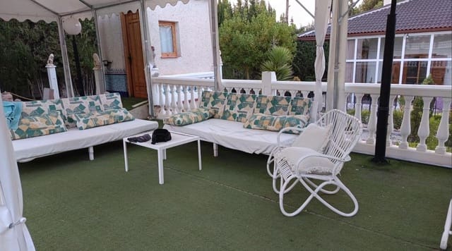 10 soveværelse Villa til salg i Cúllar med swimmingpool garage - € 249.900 (Ref: 10041171)