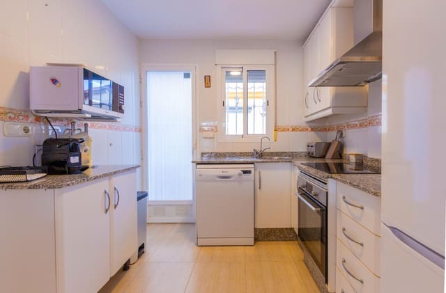 3 camera da letto Appartamento da affittare in Cala Marqués, Vera con piscina - 1.100 € (Rif: 10109740)