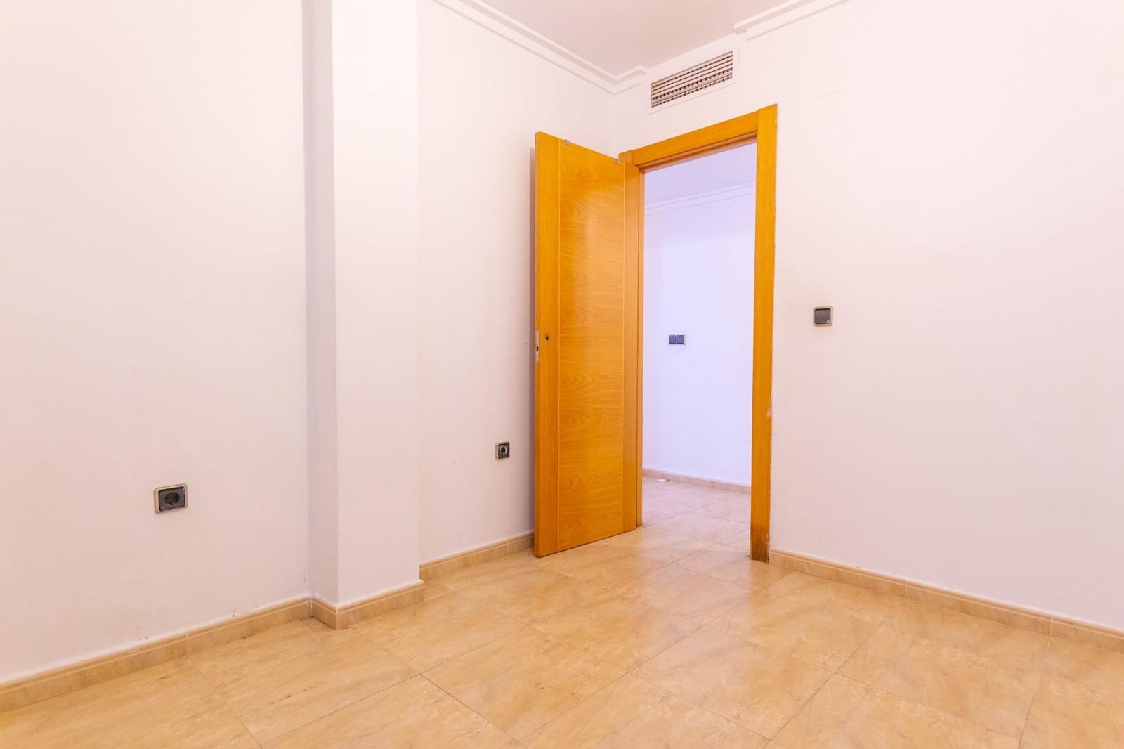 3 soveværelse Lejlighed til salg i Aguilas med garage - € 105.000 (Ref: 10157987)