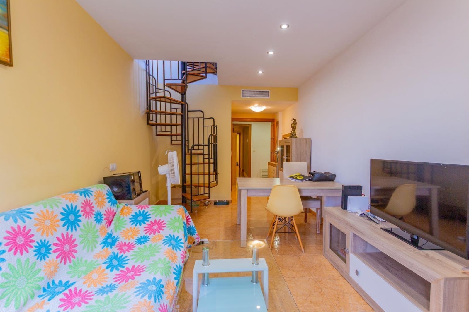 Piso de 3 habitaciones en Aguilas en venta con garaje - 130.000 € (Ref: 10168756)