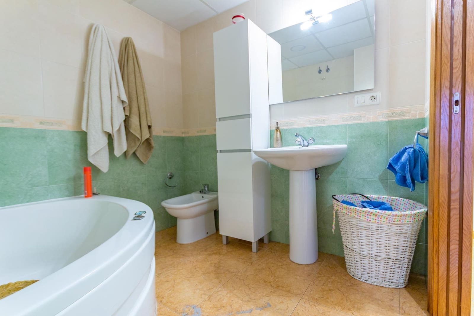 Piso de 3 habitaciones en Aguilas en venta con garaje - 130.000 € (Ref: 10168756)