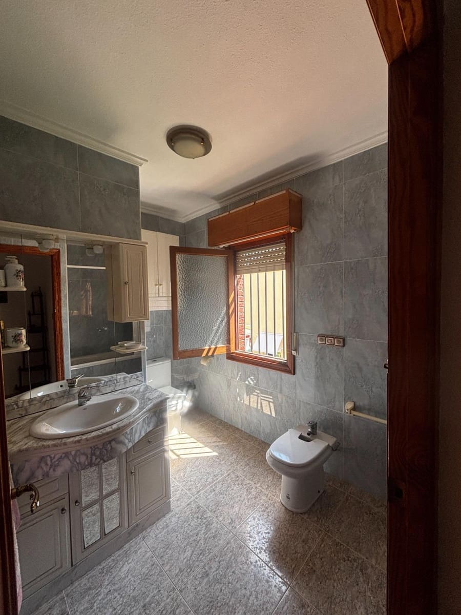 4 soverom Villa til salgs i Aguilas med garasje - € 351 000 (Ref: 9892752)