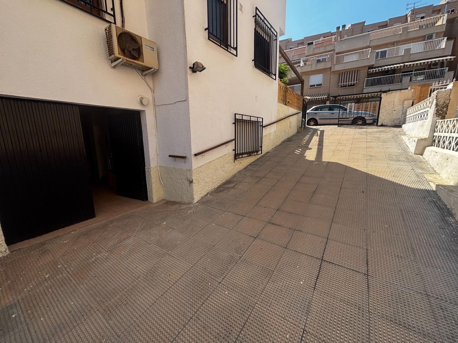 4 soverom Villa til salgs i Aguilas med garasje - € 351 000 (Ref: 9892752)