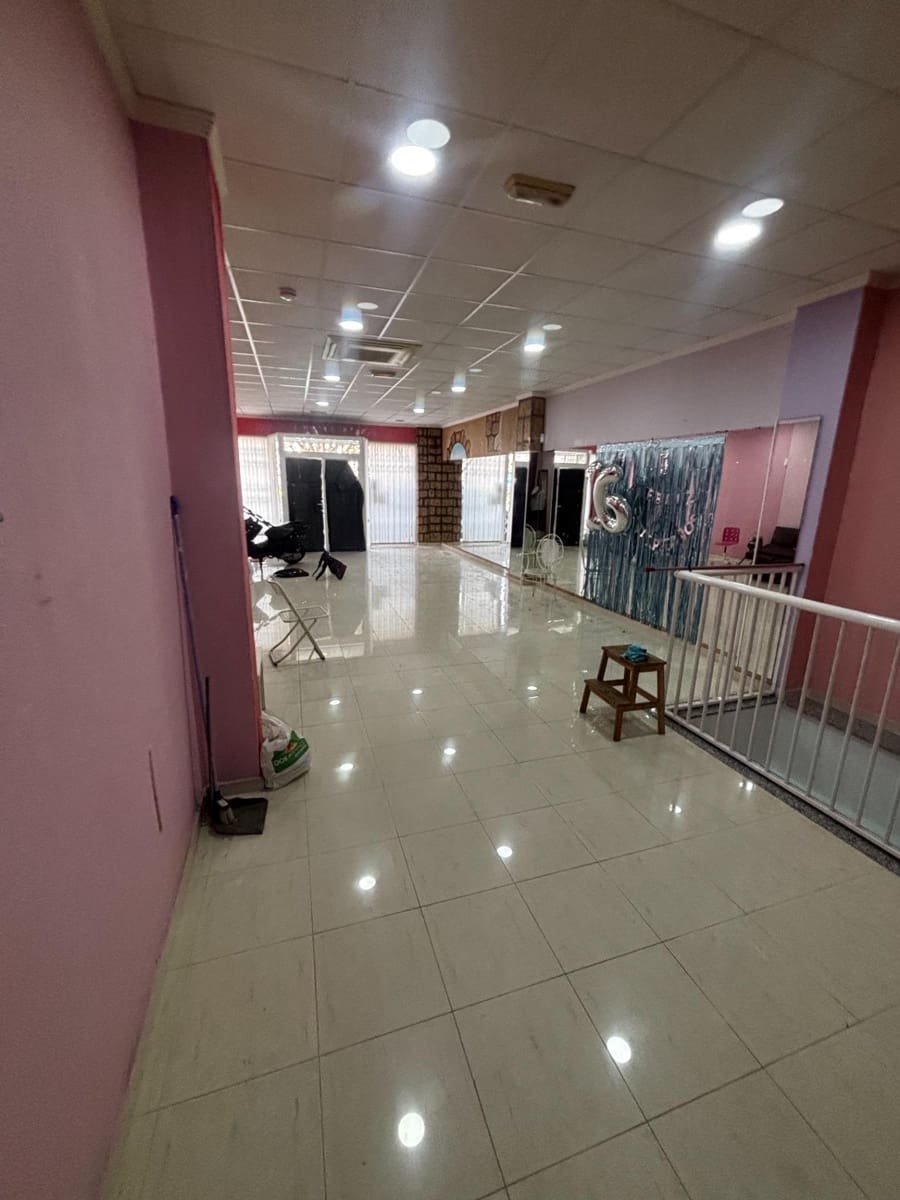 2 bedroom Commercial for sale in Aguilas - € 154,500 (Ref: 9892753)