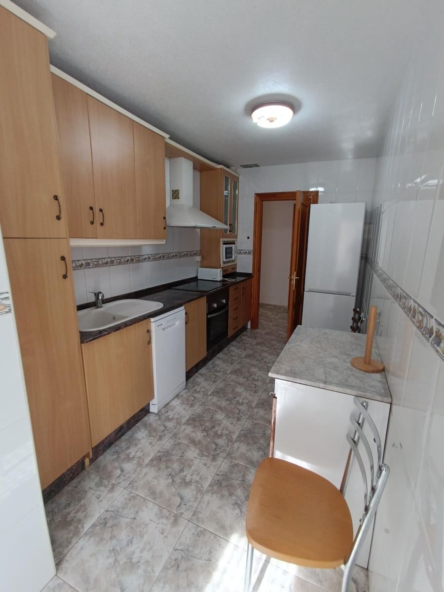 4 bedroom Apartment for sale in Aguilas with garage - € 300,000 (Ref: 9892756)