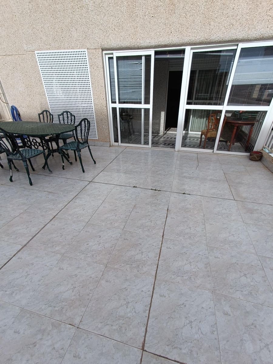 4 bedroom Apartment for sale in Aguilas with garage - € 300,000 (Ref: 9892756)