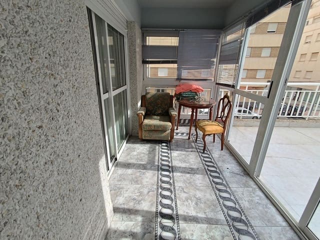 4 bedroom Apartment for sale in Aguilas with garage - € 300,000 (Ref: 9892756)