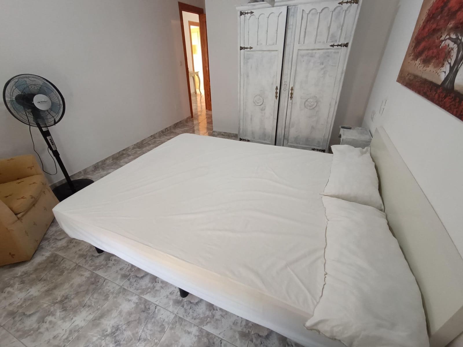 4 bedroom Apartment for sale in Aguilas with garage - € 300,000 (Ref: 9892756)