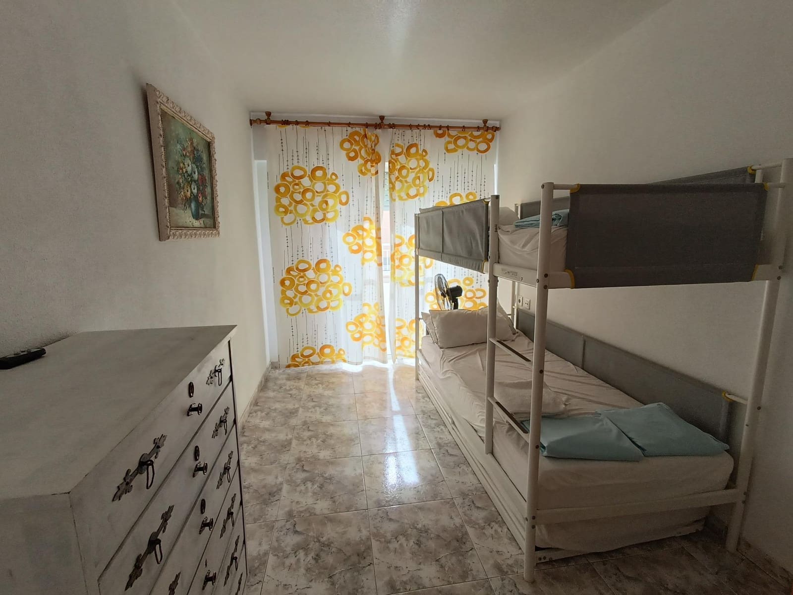 4 bedroom Apartment for sale in Aguilas with garage - € 300,000 (Ref: 9892756)