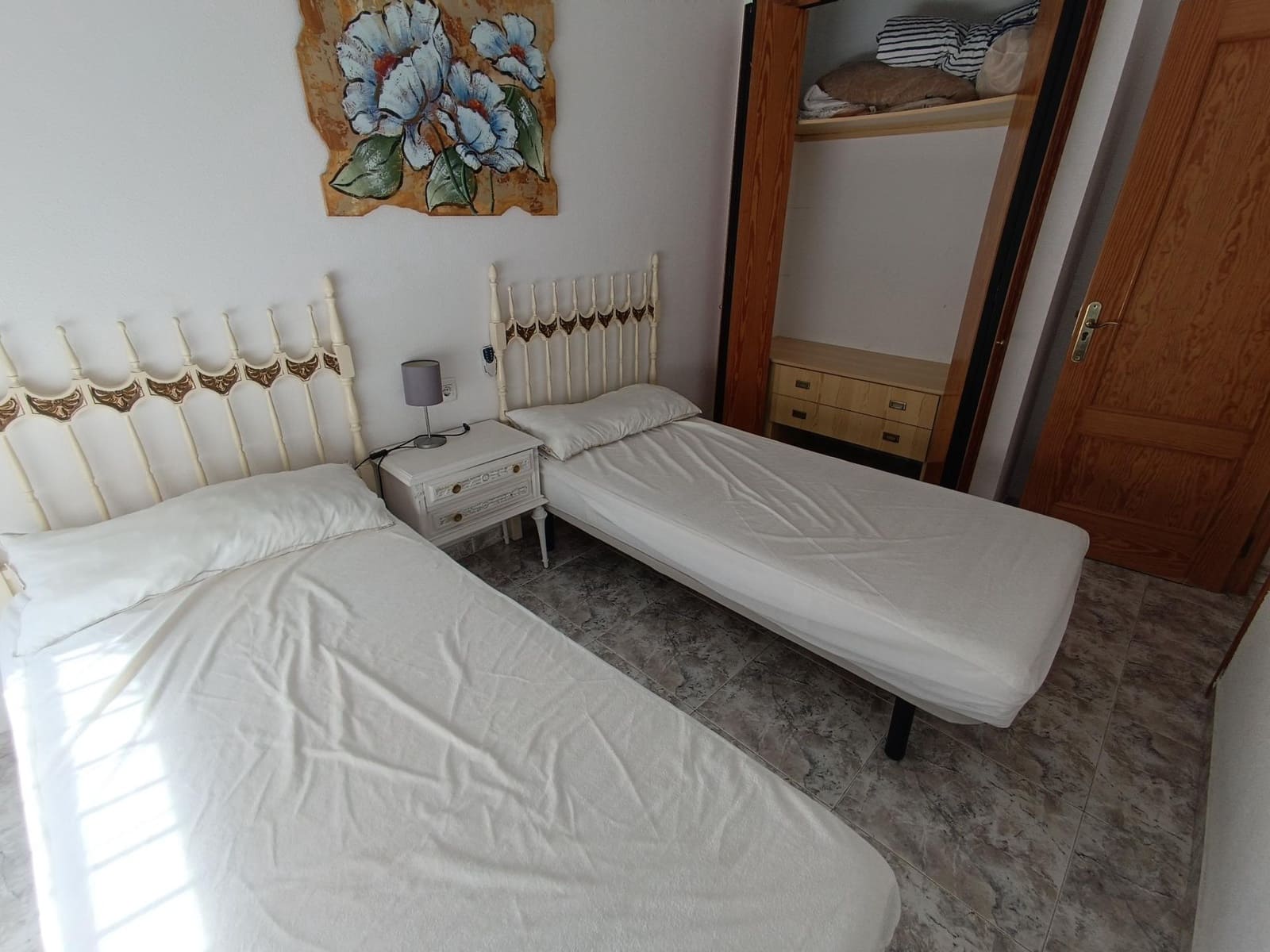 4 bedroom Apartment for sale in Aguilas with garage - € 300,000 (Ref: 9892756)